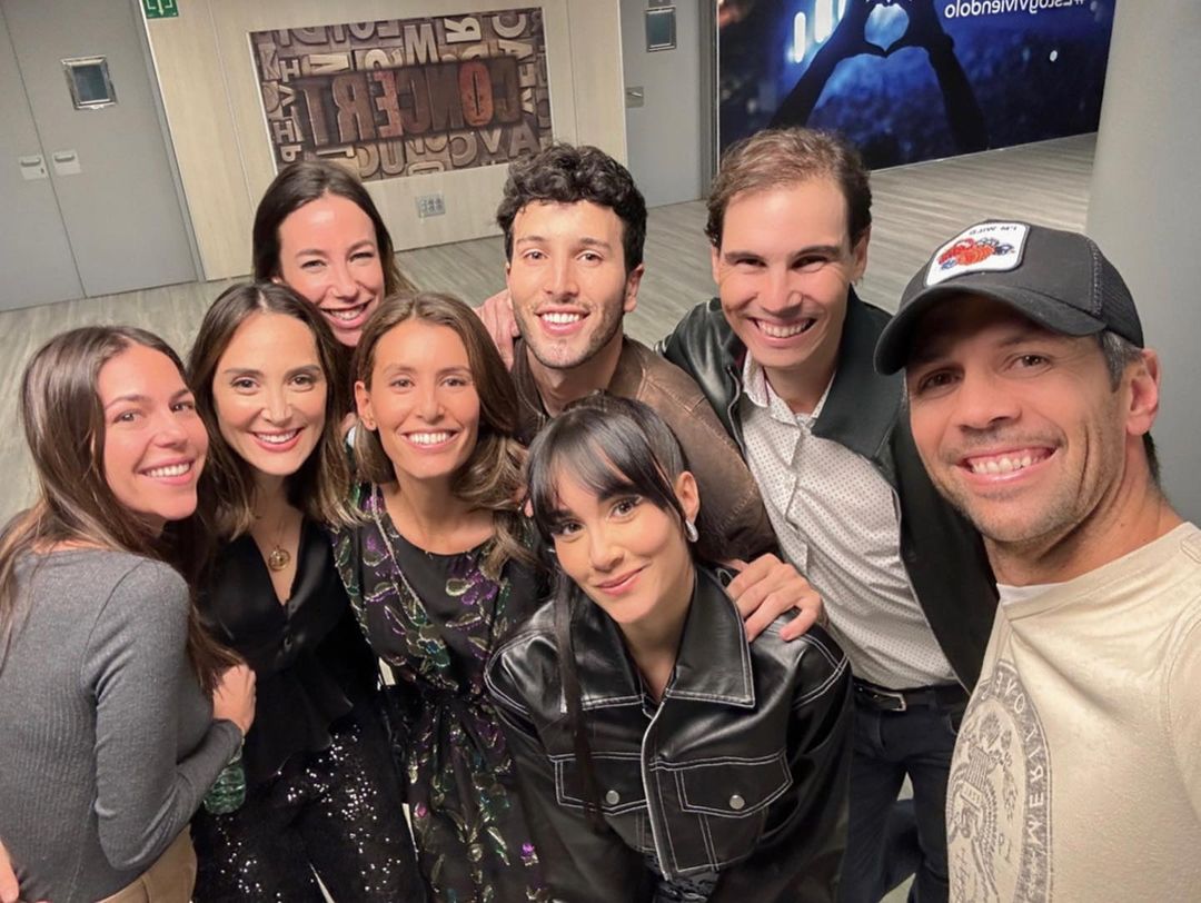 Rafa Nadal junto a Tamara Falcó, Ana Boyer, Fernando Verdasco, Aitana y Sebastián Yatra.