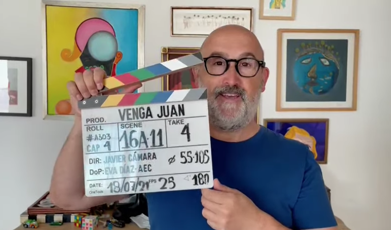 Javier Cámara, en el rodaje de 'Vota Juan'.