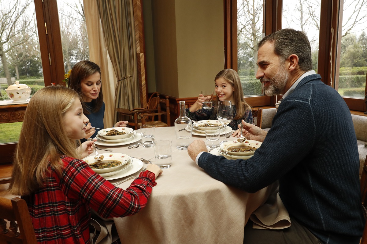 La familia real almorzando en la Zarzuela.