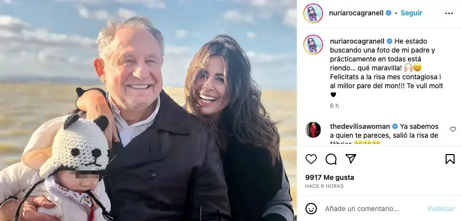 Nuria Roca y su padre en una imagen de redes.