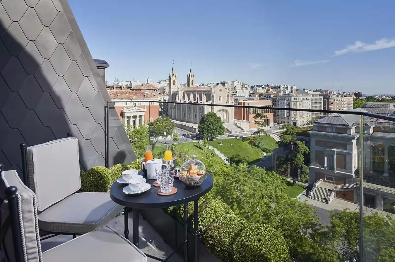 Las vistas de la Suite Nupcial del MO Ritz de Madrid.