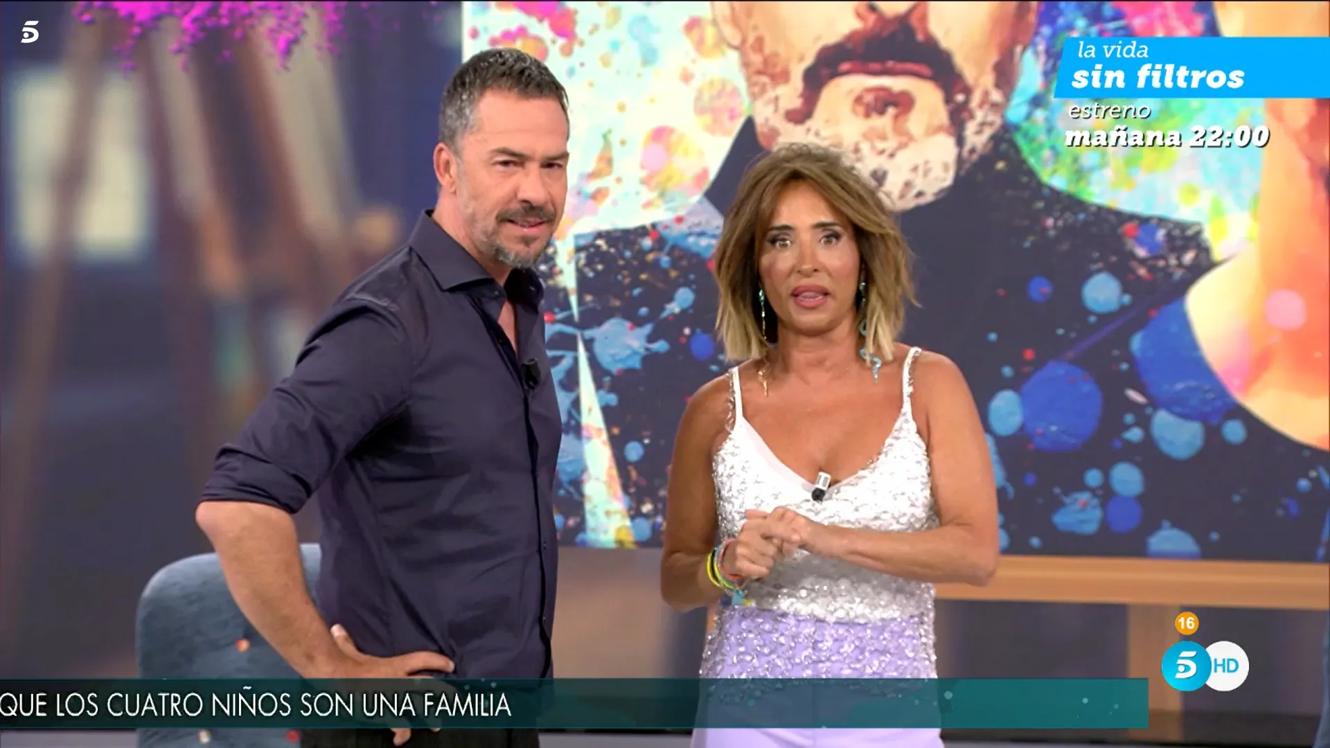 Nacho Palau con María Patiño en su llegada al 'Deluxe' (Telecinco)