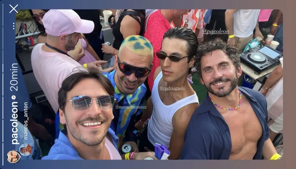 Paco León en el Día del Orgullo con Marcos y otros amigos.