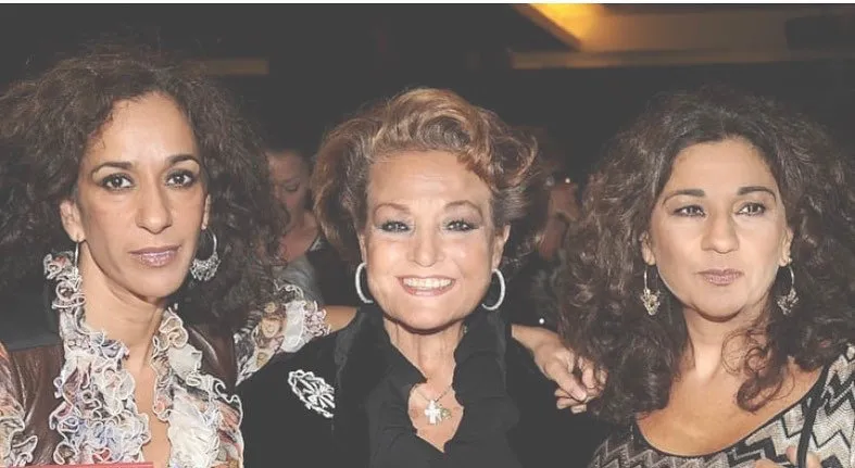 Lolita y Rosario junto a Carmen Sevilla, la que fue una de las mejores amigas de su madre.