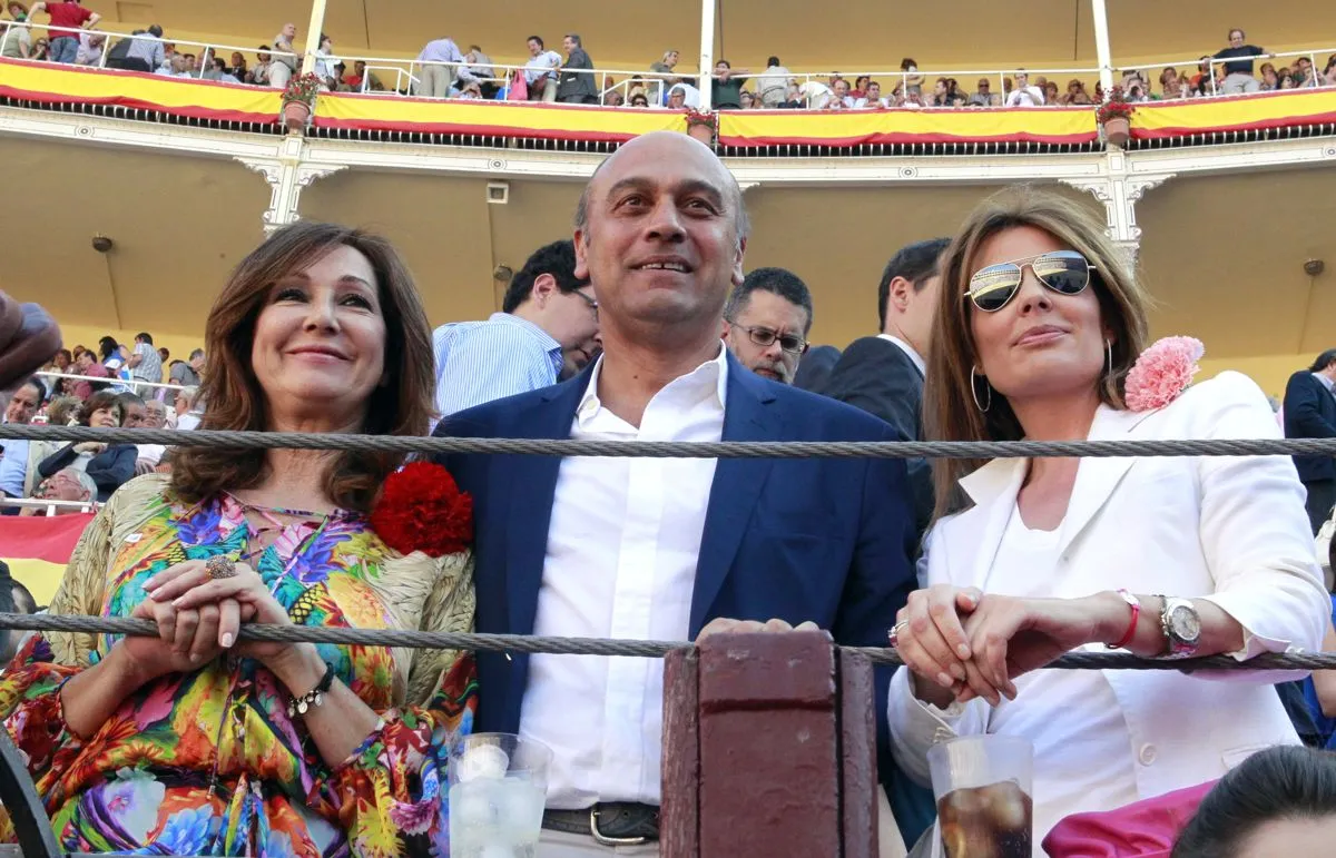 Ana Rosa y su marido, en los toros, una de sus grandes pasiones.