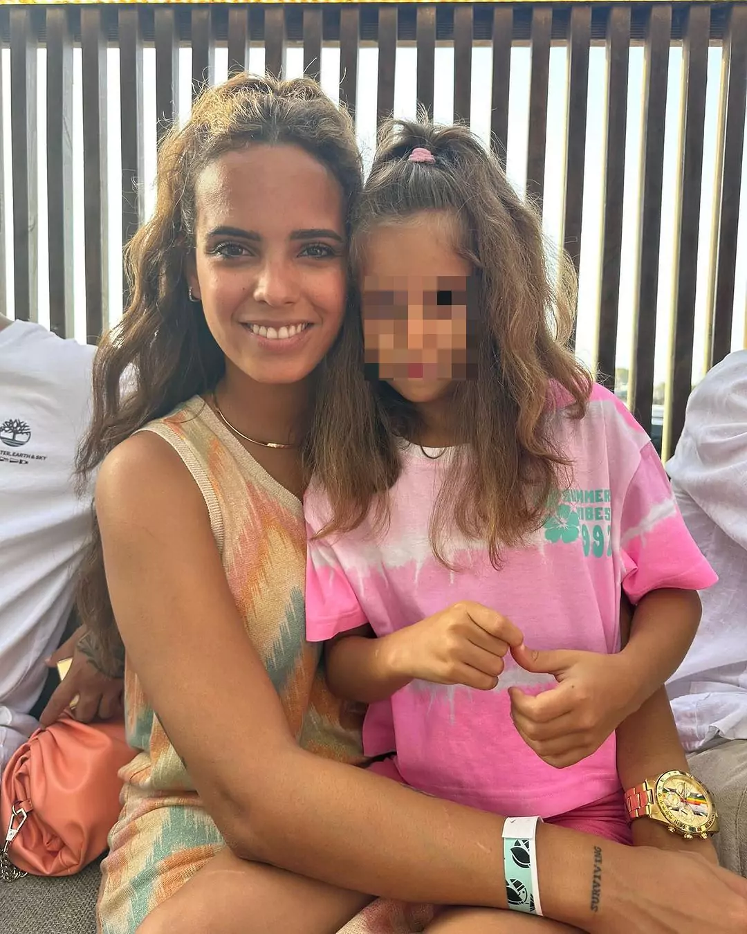 Gloria Camila y su sobrina, Rocío