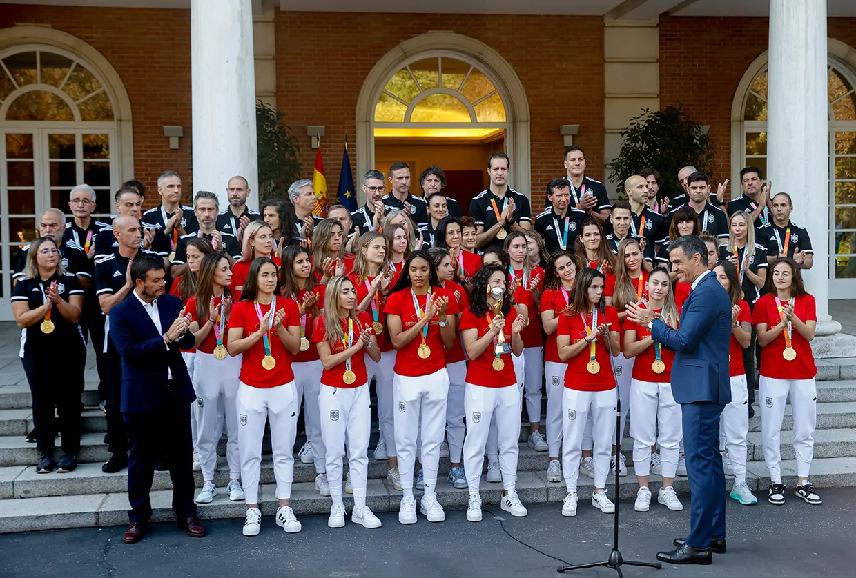 Selección femenina de futbol