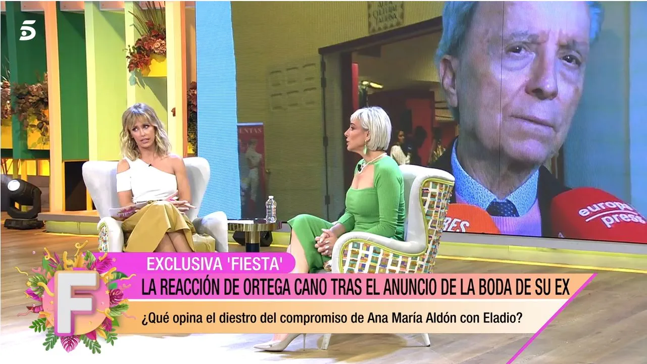 Ana María Aldón habla con Emma García en 'Fiesta'.