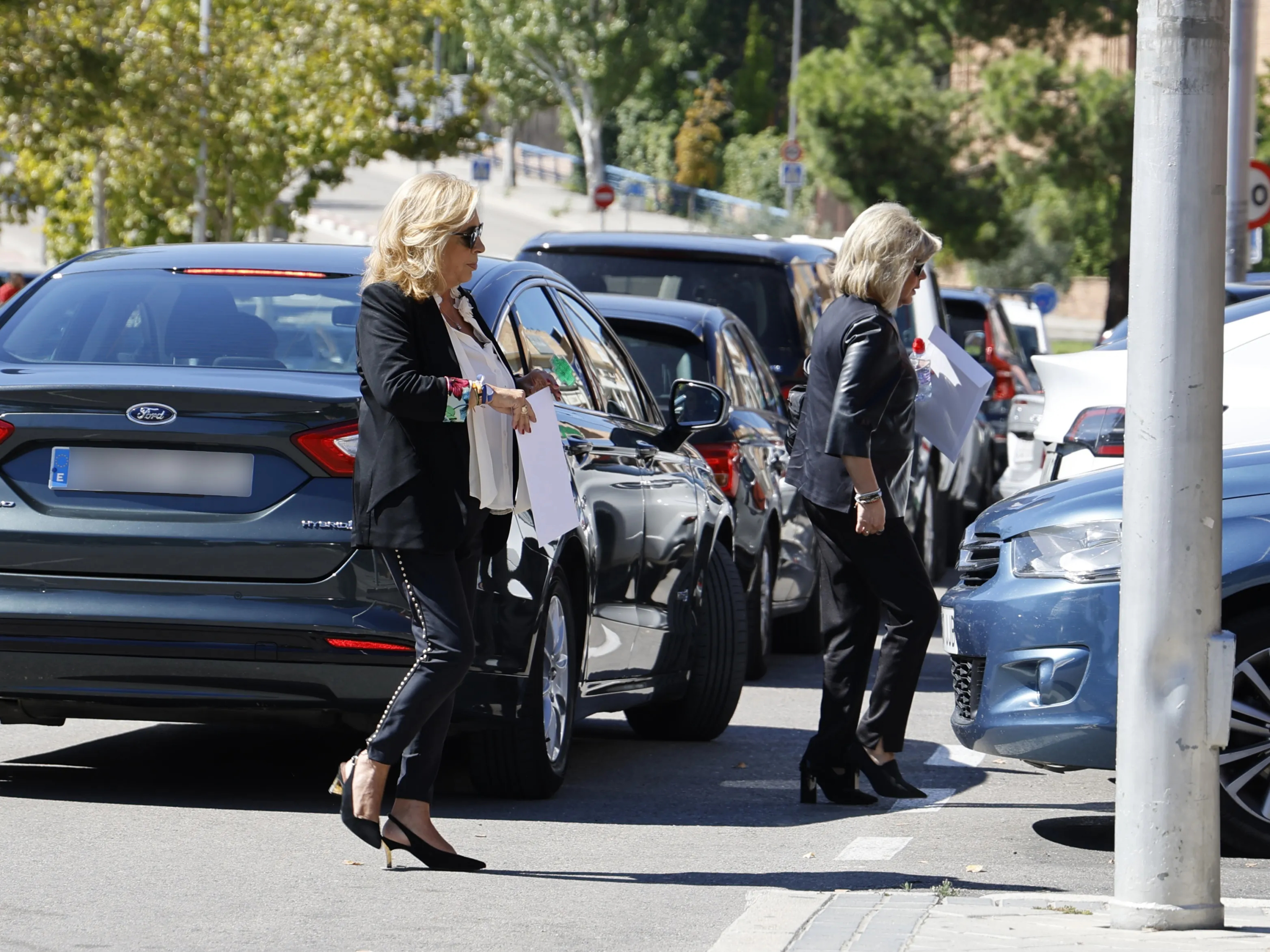 Las hermanas Campos, llegando a La Moncloa. Foto: EP.