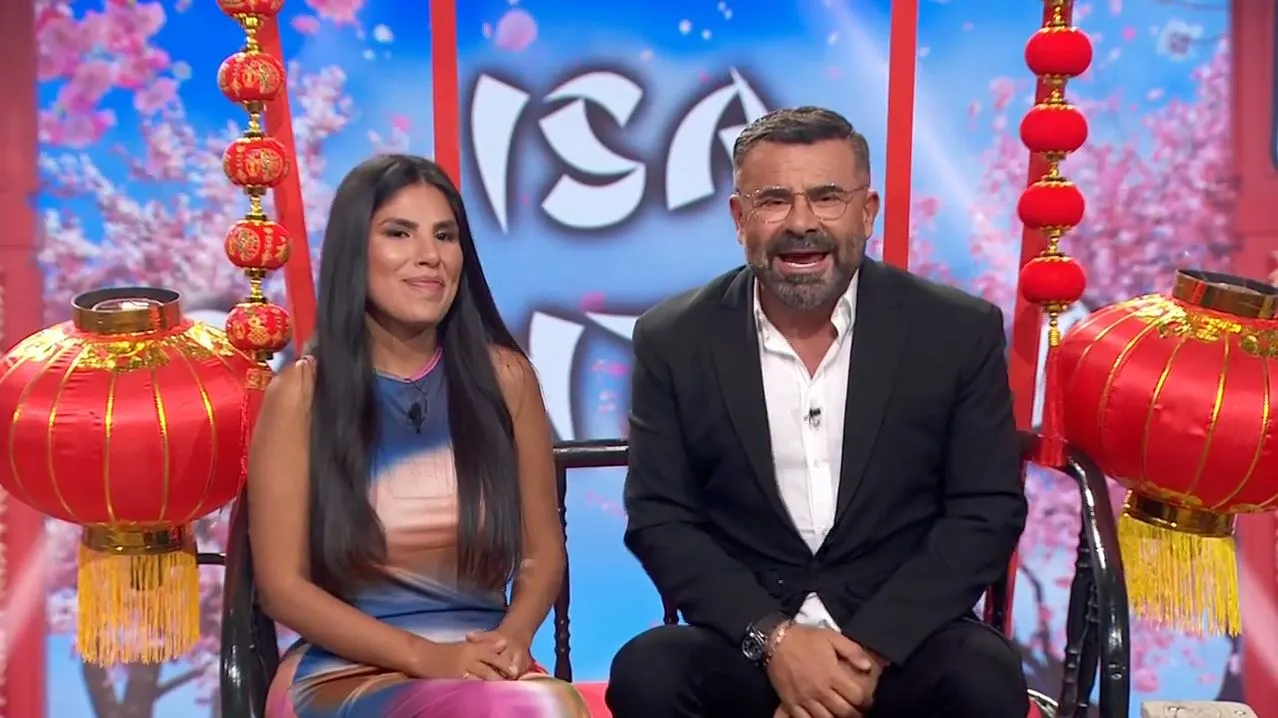 Isa Pantoja y Jorge Javier Vázquez en 'Cuentos chinos'.