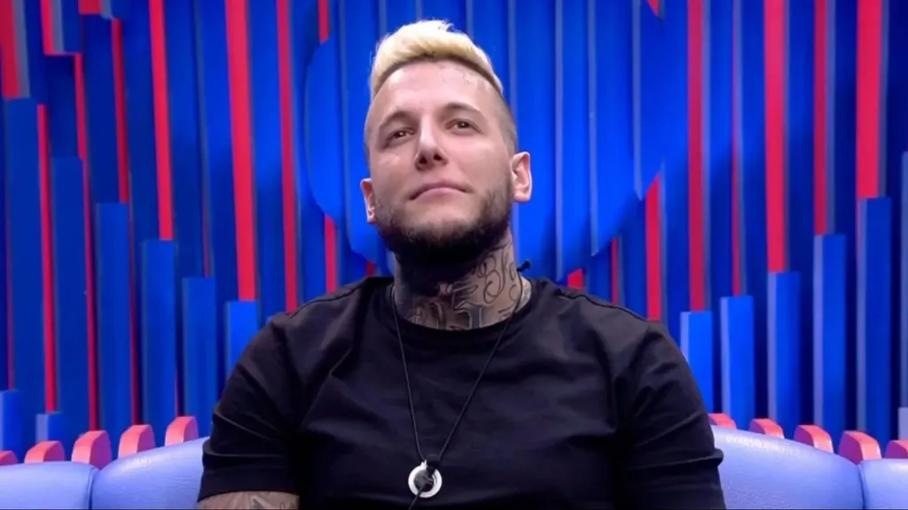 Álex Caniggia se ha mostrado muy decepcionado con Karina (Telecinco)