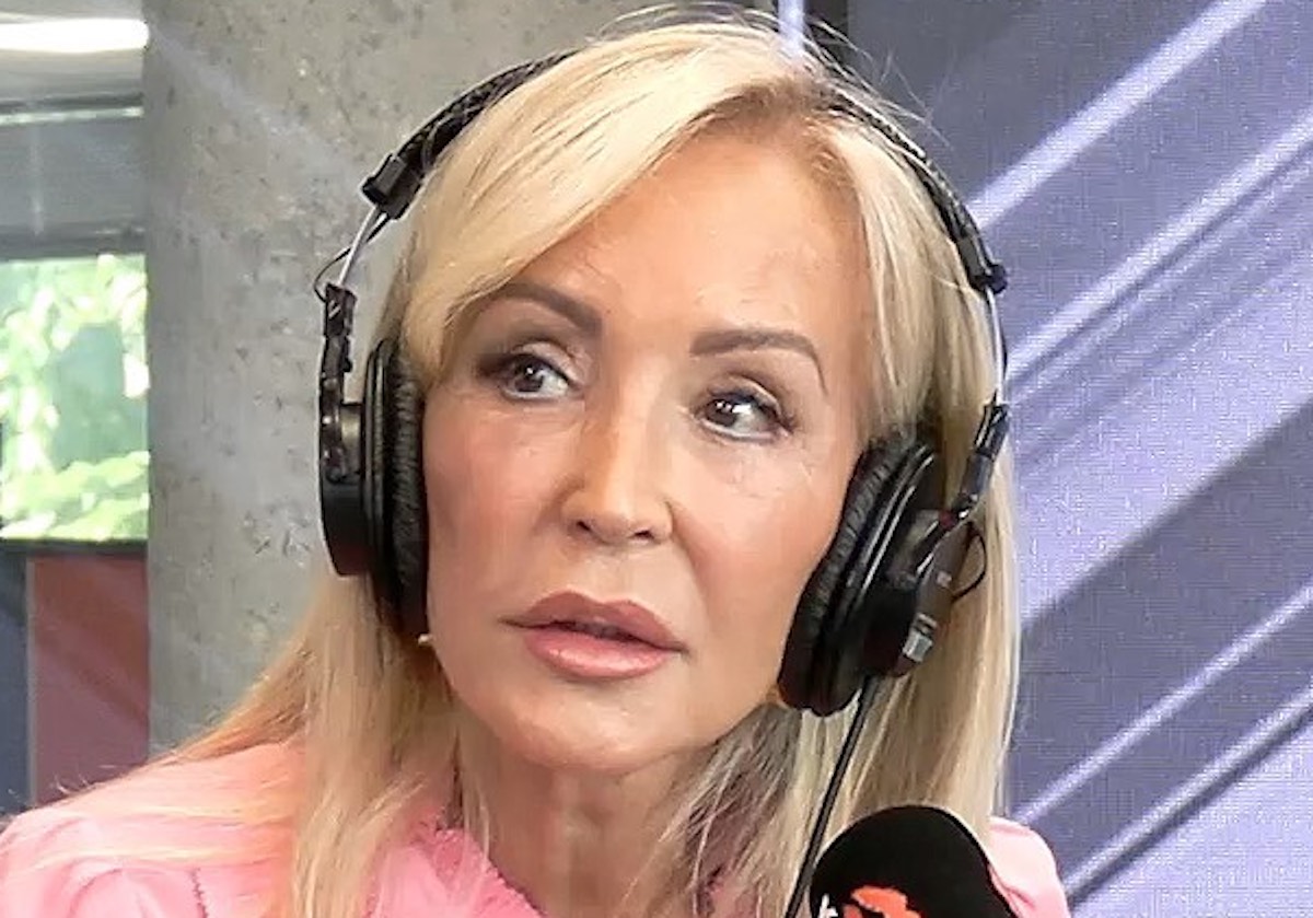 Carmen Lomana en la radio.