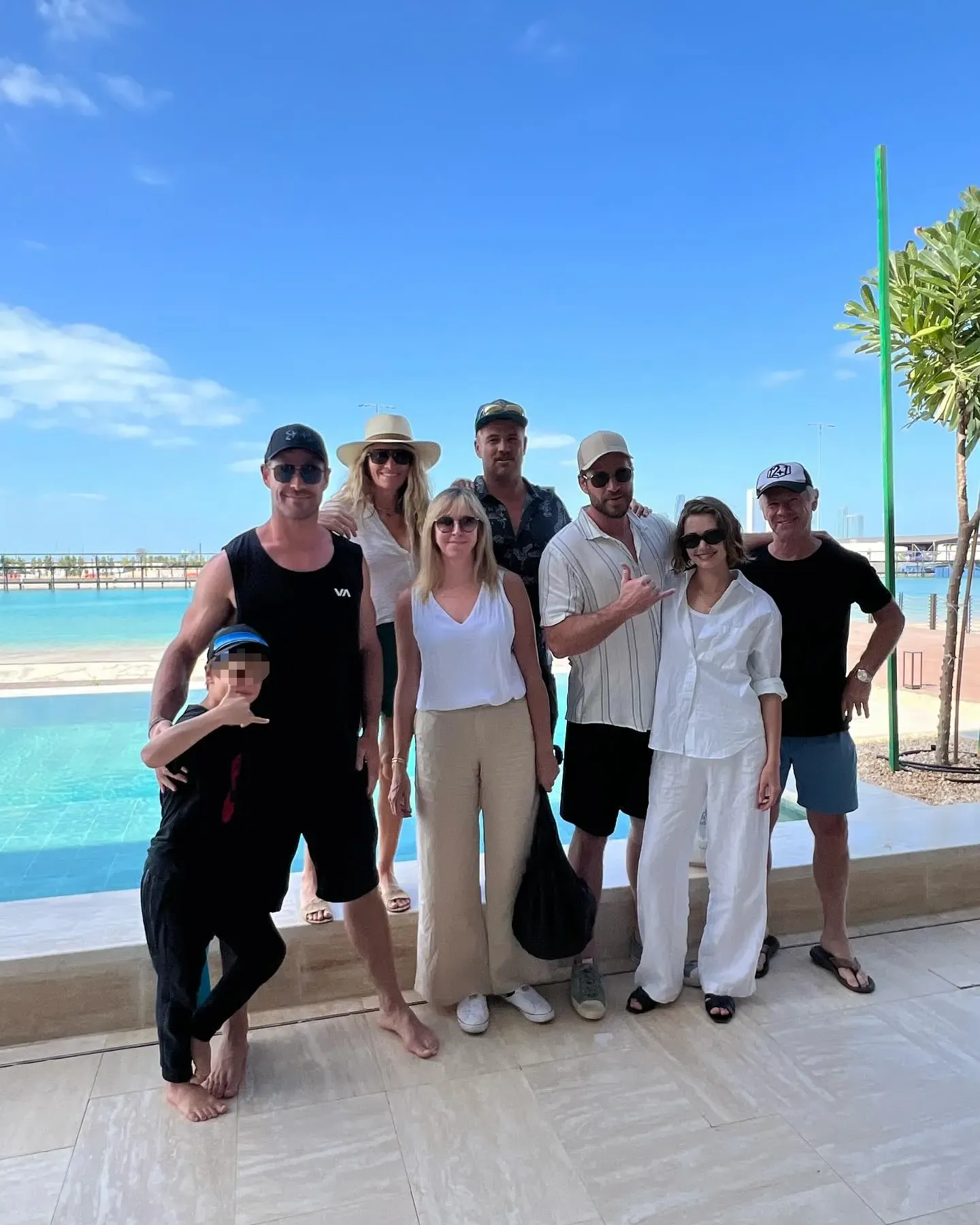 Chris Hemsworth en su viaje en familia con sus hermanos