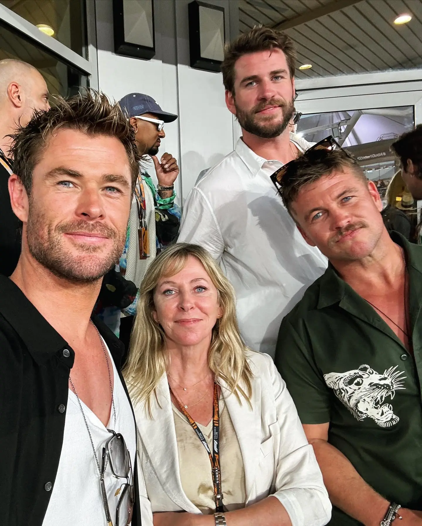 Chris Hemsworth en su viaje en familia con sus hermanos