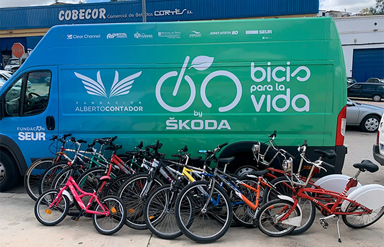 La Fundación Alberto Contador da una nueva vida a las bicis.