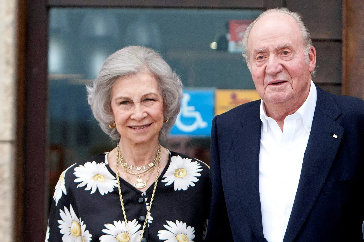 Juan Carlos y Sofía, muy sonrientes, en 2018 en Sanxenxo.