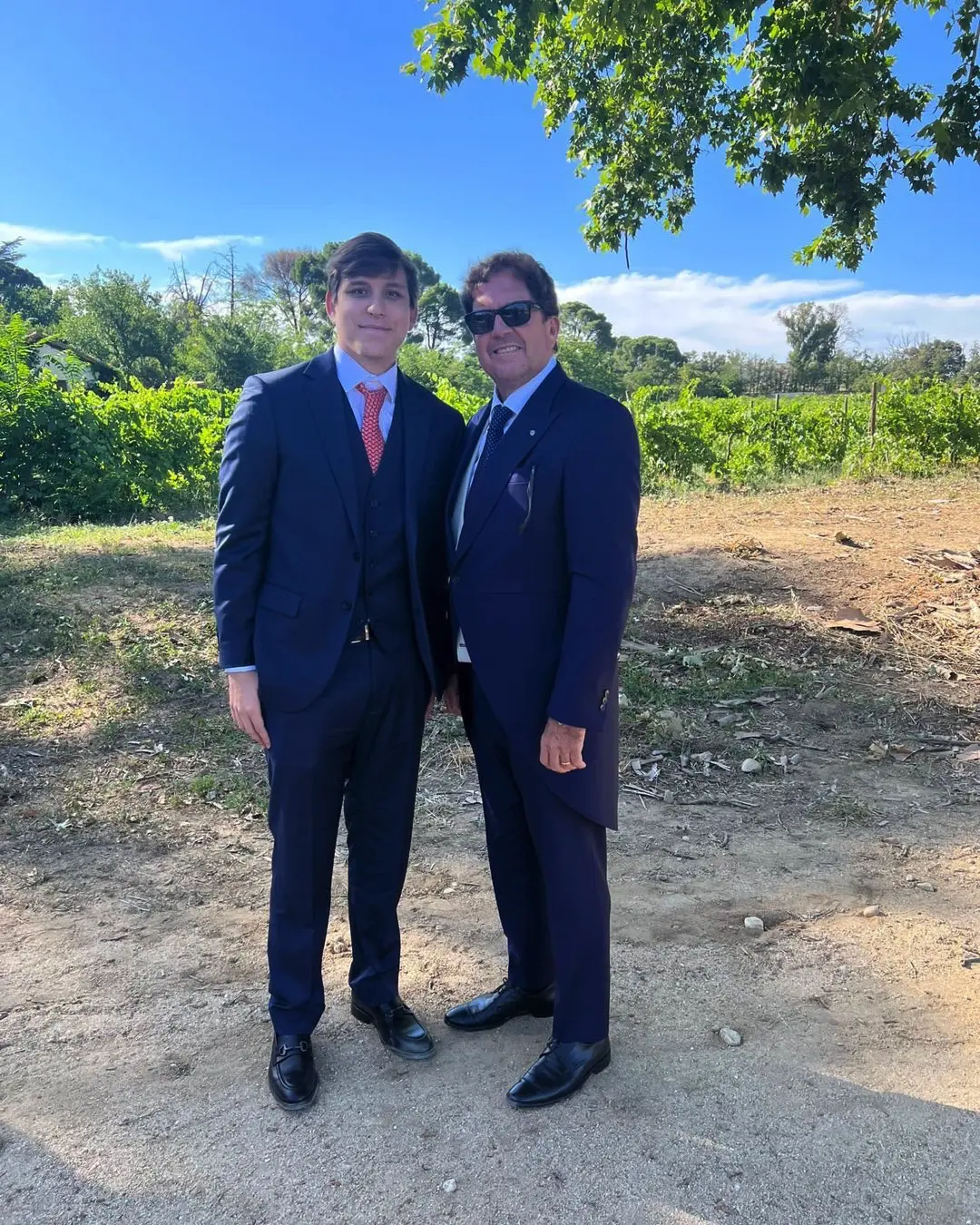 Alejandro Altaba, hijo de Chabeli Iglesias, con su padre, Christian Altaba