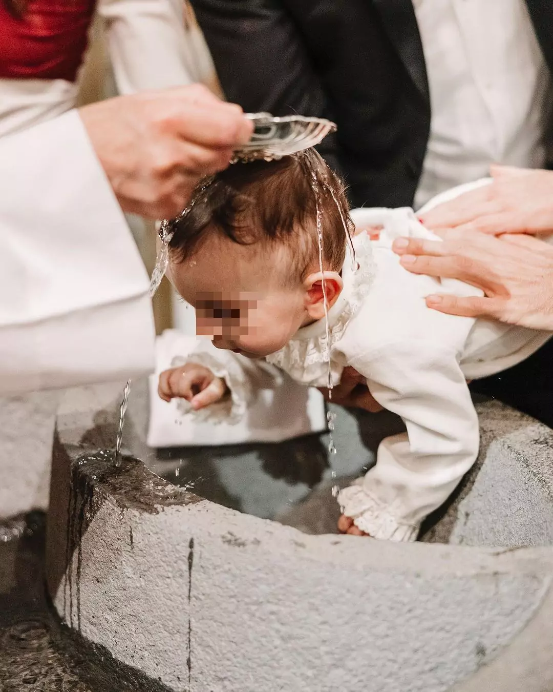 Las fotos del bautizo del hijo de Carla Barber, Bosco.