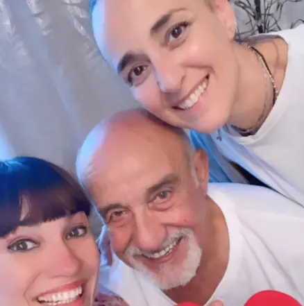 Irene Villa con su padre y su hermana