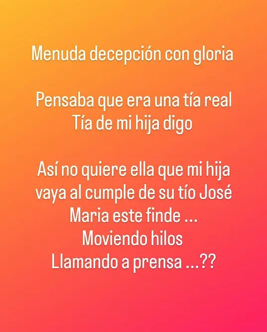 Story de Michu contra Gloria Camila.