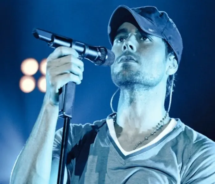 Enrique Iglesias en un concierto (imagen de redes)