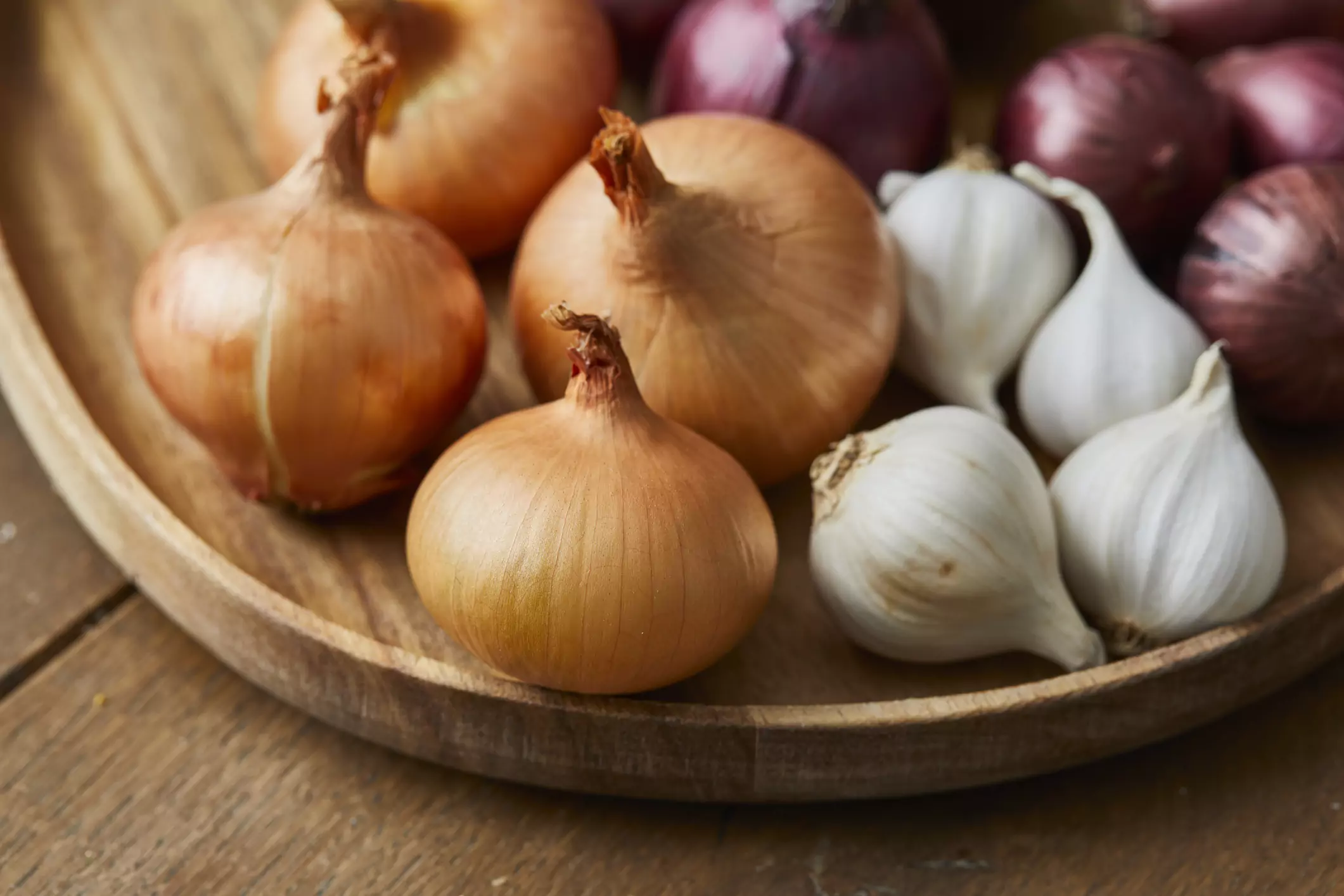 Ajo, cebolla y cebolla roja española