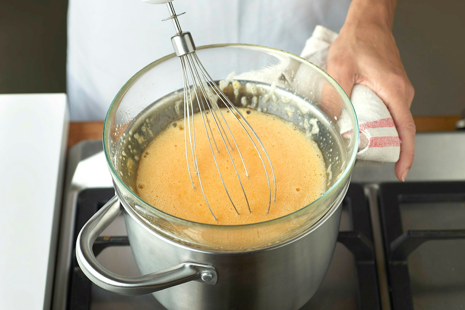 el truco para una una tarta Sara esponjosa y tierna