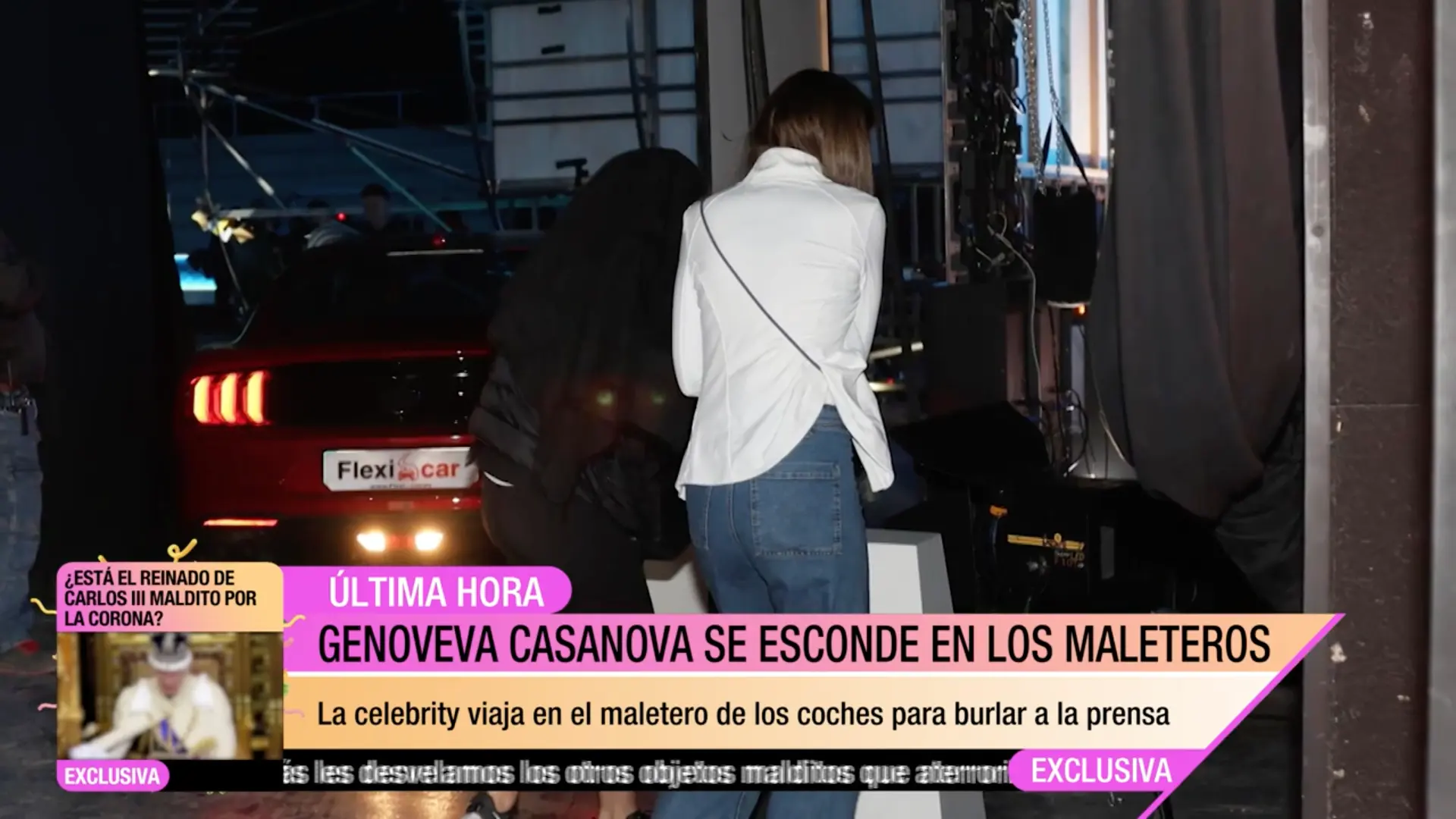 Genoveva Casanova aparece con una manta saliendo del coche.