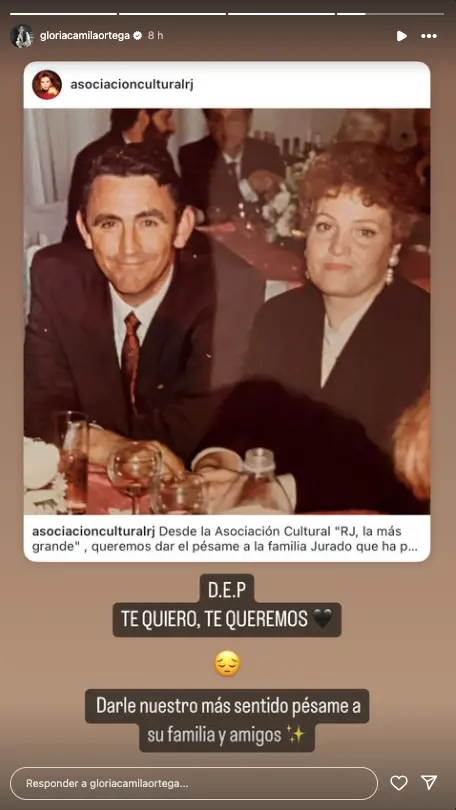 Story de Gloria Camila con la foto de Antonio José, primo de Rocío Jurado, con su mujer.