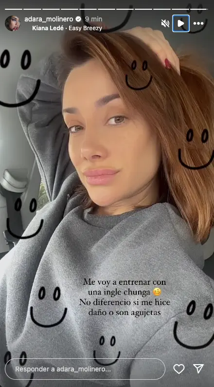 Adara Molinero en un story desde el coche