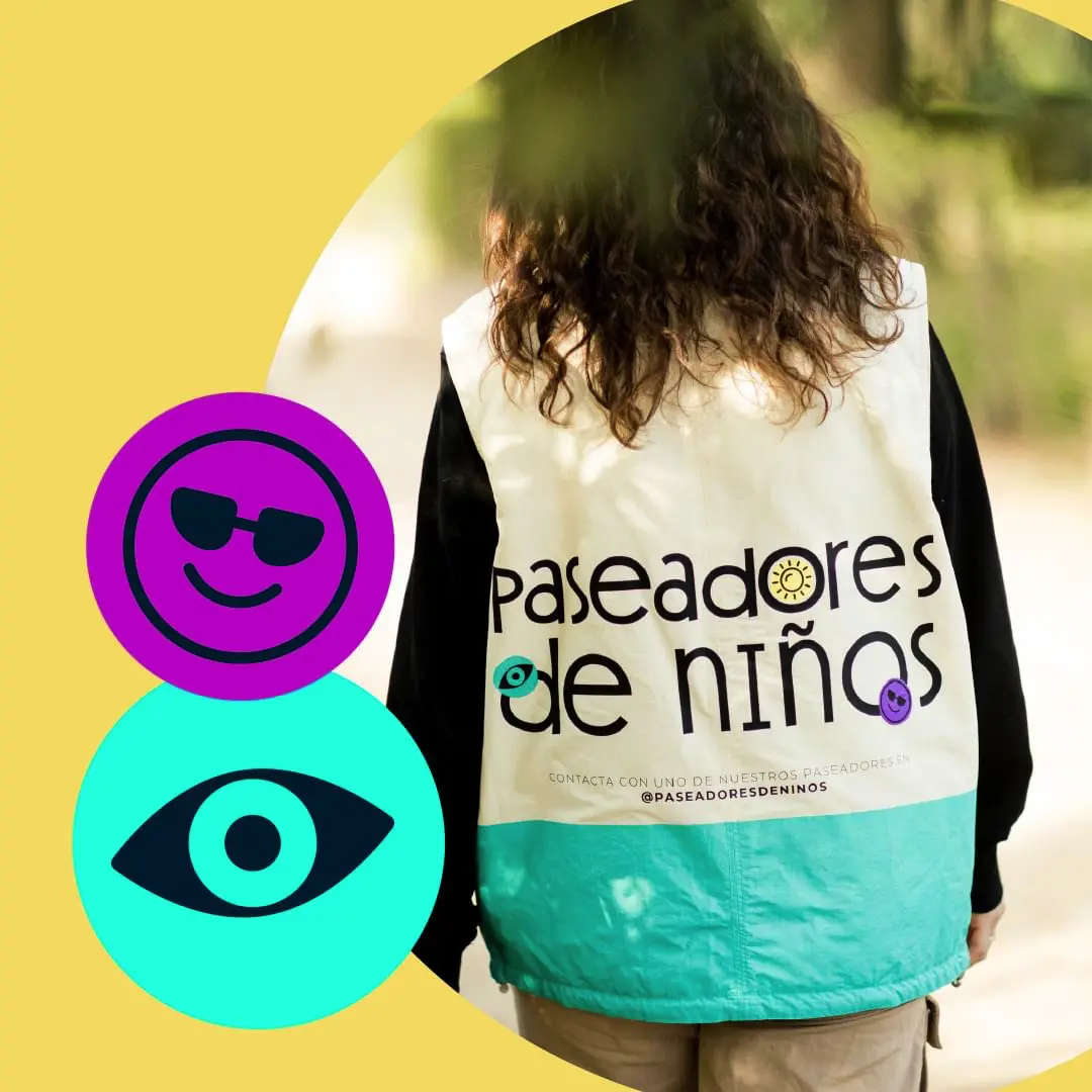 Cartel de la campaña falsa de 'Paseadores de niños' de Multiópticas