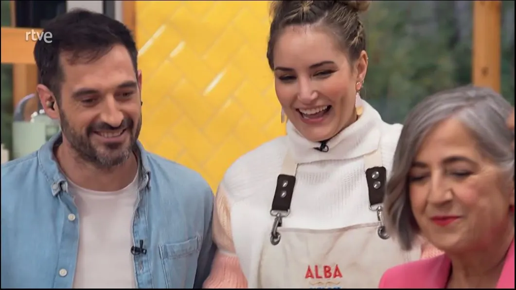 Alba Carrillo y Joseba Arguiñano, en 'Bake off'.