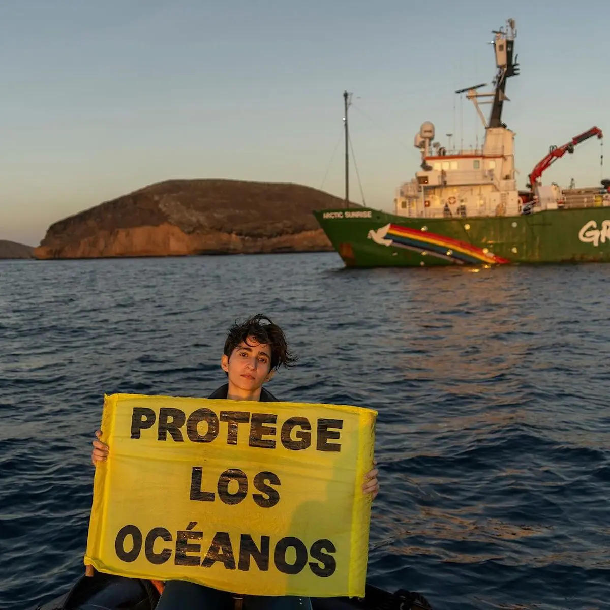 Alba Flores protege a los oceanos