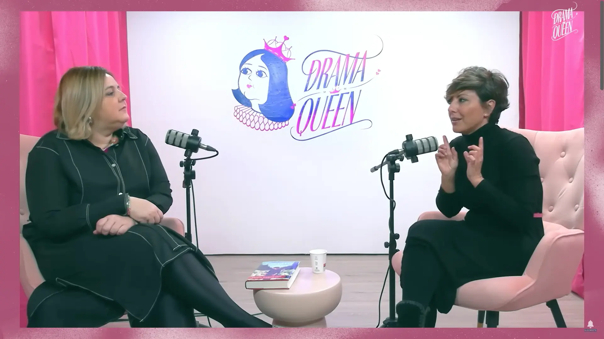 Sonsoles Ónega hablando de la reina Letizia en el podcast de Pilar Vidal.