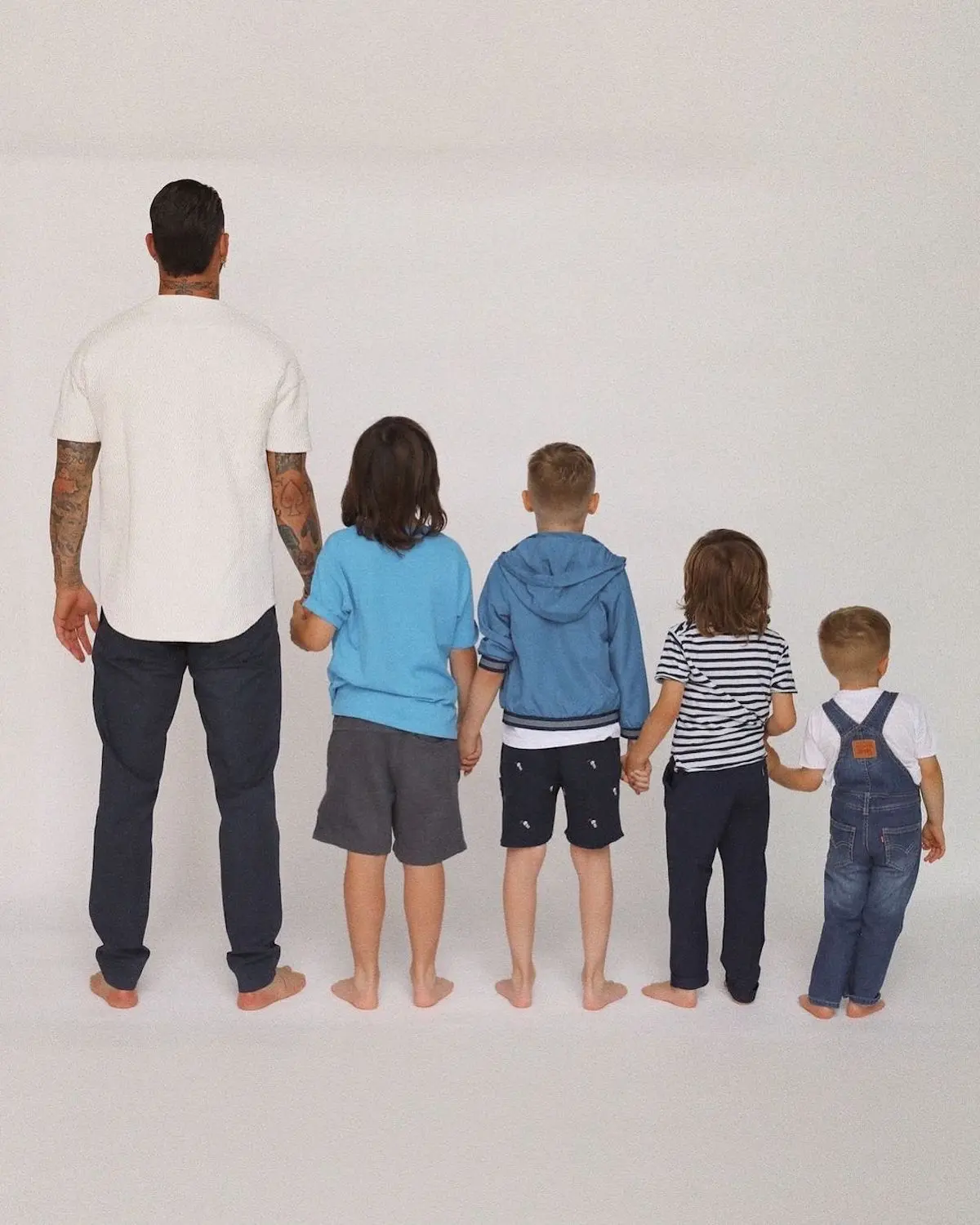 Sergio Ramos con sus 4 hijos