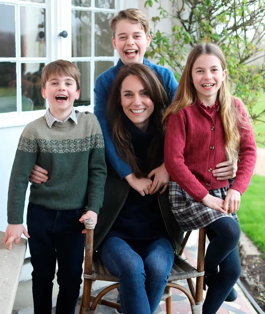 Kate Middleton en el reciente fotomontaje con sus hijos.