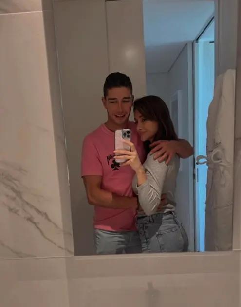 Adara Molinero y su novio Alex Ghita de viaje en Lisboa.