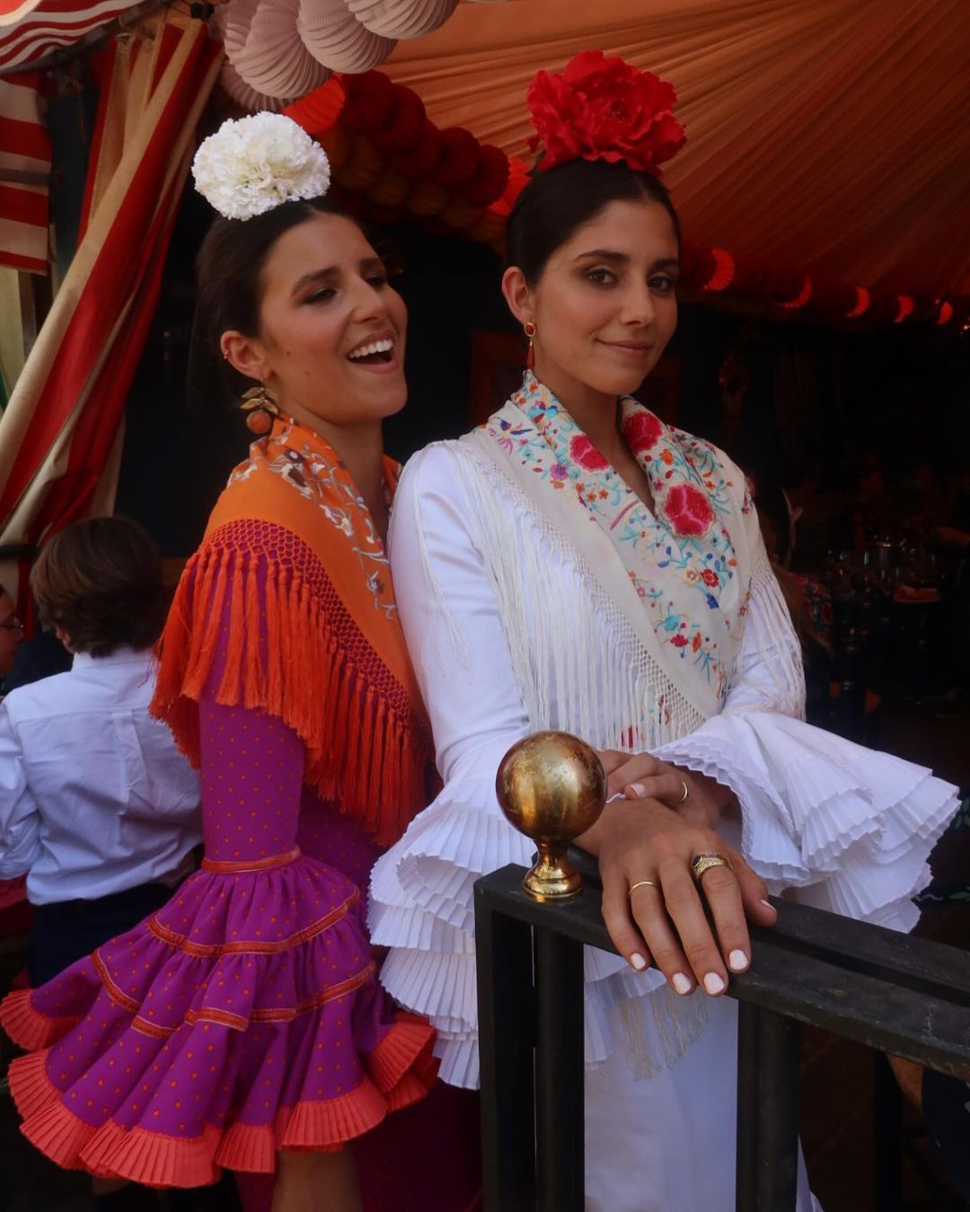 Victoria Federica con Cayetana Rivera y otras amigas en la Feria de Abril.