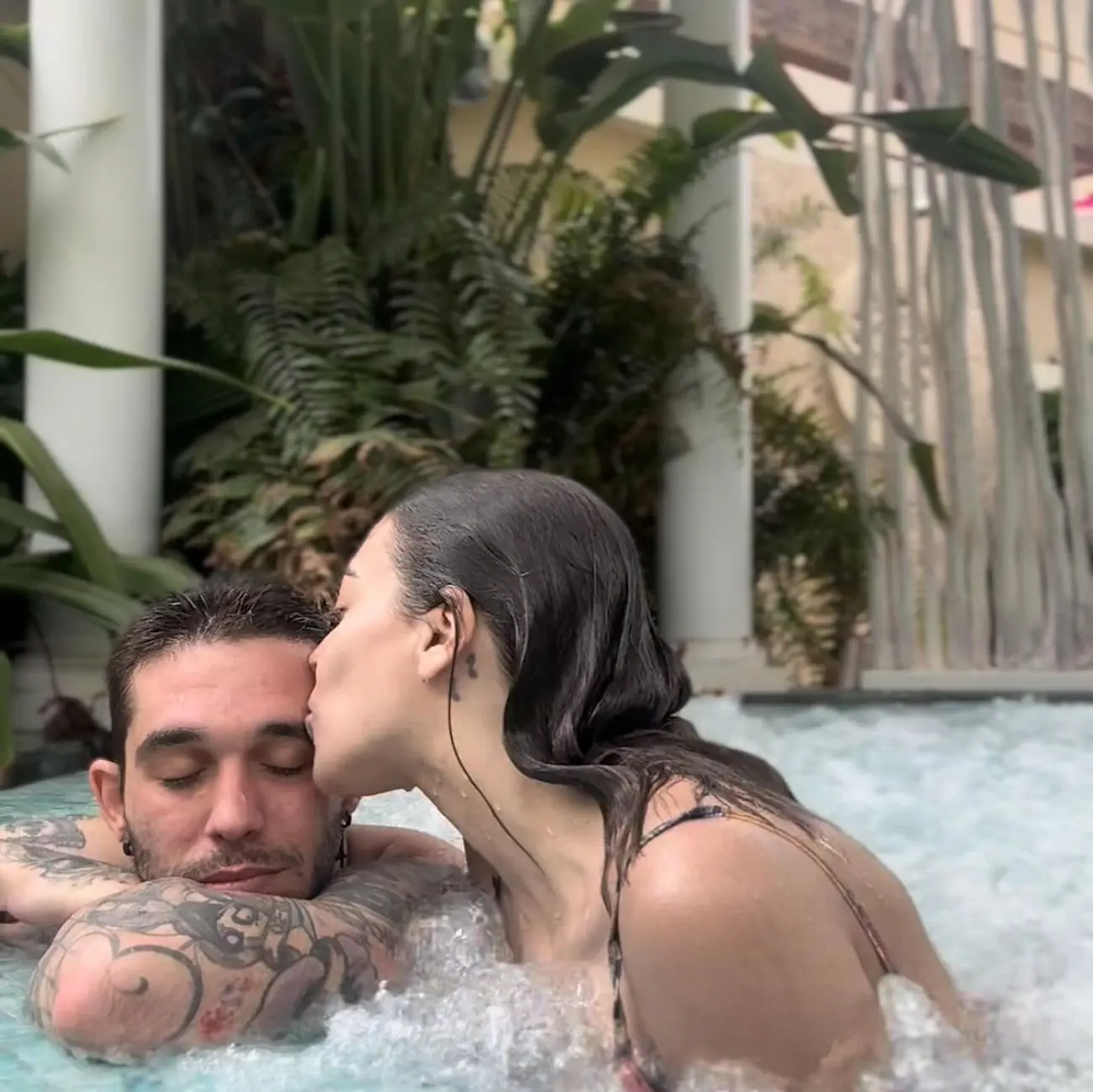 Ana Guerra y Víctor Elías en hotel lujo Canarias