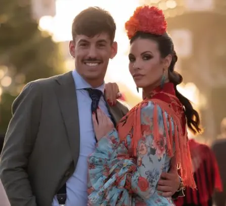 Jessica Bueno y Luitingo en la Feria de Abril 2024.