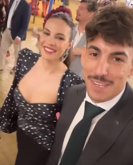 Jessica Bueno y Luitingo en la Feria de Abril 2024.