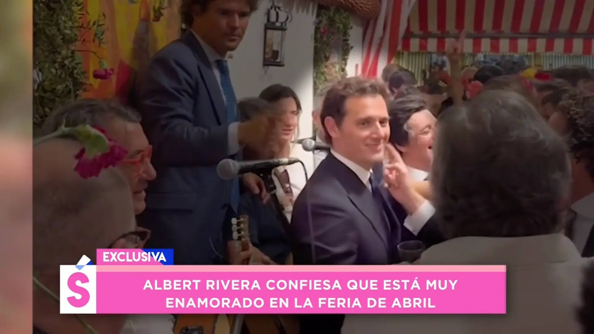 Albert Rivera pasándoselo bien en la Feria de Abril. Foto: Socialité.