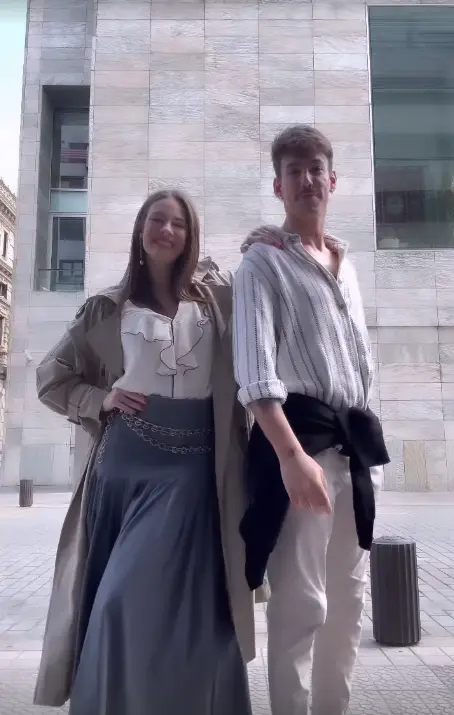Jessica Bueno y Luitingo, muy felices y enamorados en Bilbao.