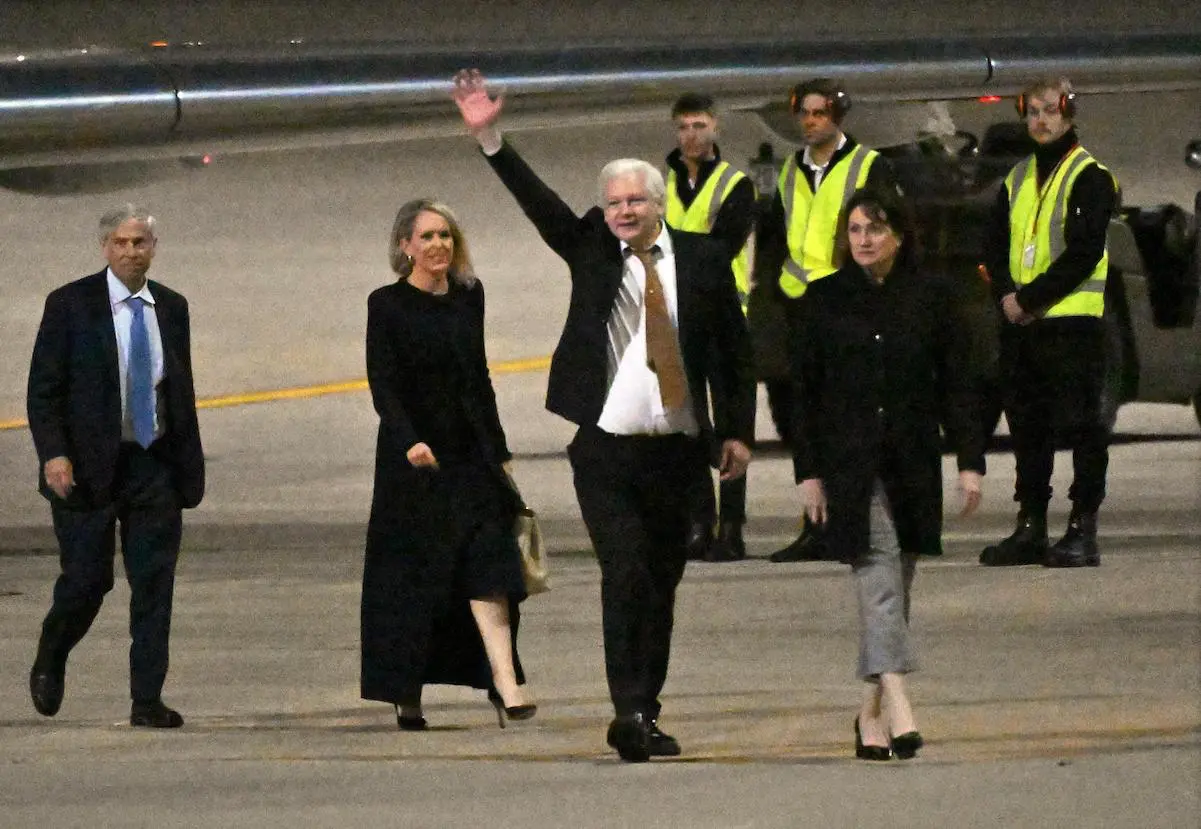 Julián Assange Libre6