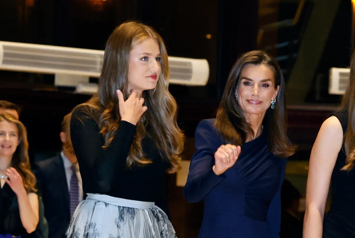 Los reyes, Felipe VI y Letizia, la princesa Leonor y la infanta Sofía, presiden el tradicional Concierto de los Premios Princesa de Asturias 2024
