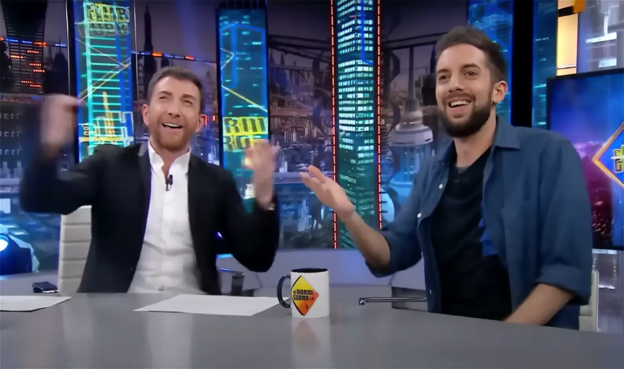 Broncano fue invitado al programa de Motos cuando presentaba 'La Resistencia'. "Me encantaría ir otra vez y que Pablo viniera a 'La Revuelta', dijo David durante los premios Ondas.