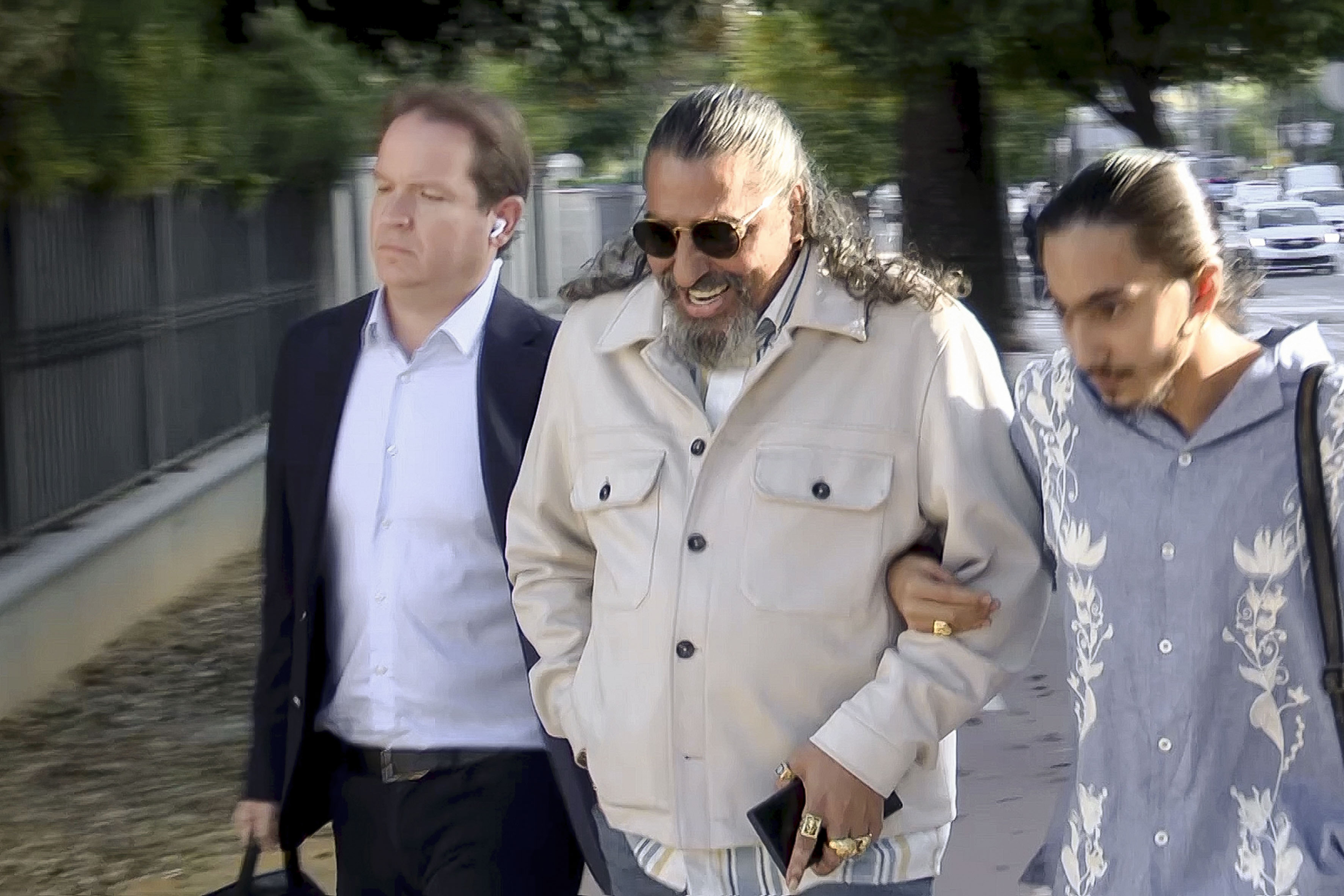 Diego 'El Cigala' condenado a dos años de cárcel por malos tratos a su ex mujer