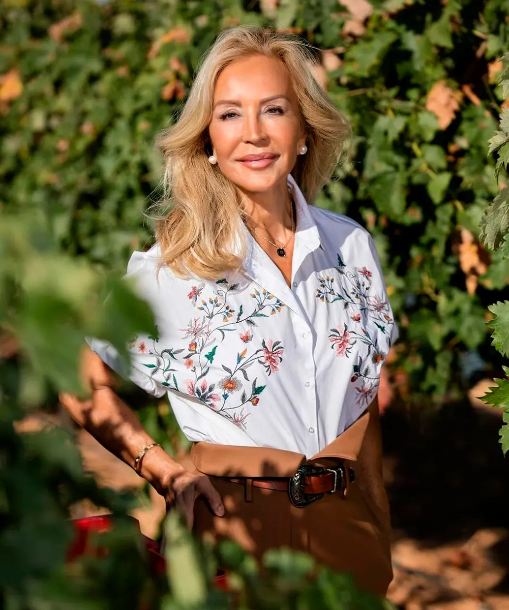 Carmen Lomana posando