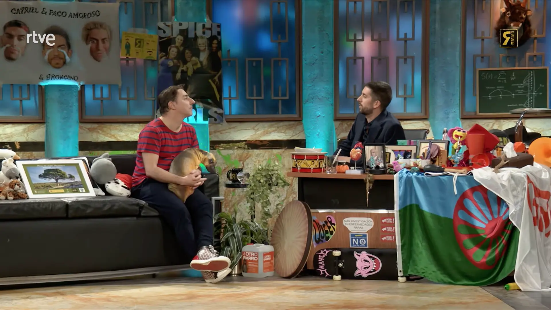 Jordi Roca con David Broncano en 'La Revuelta'.