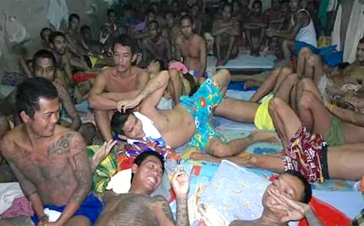 Presos en una cárcel tailandesa